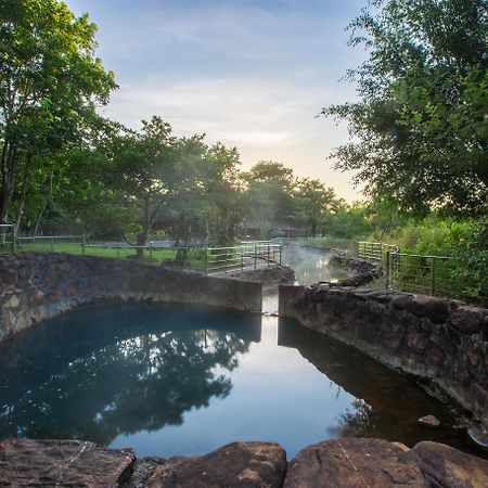 Thanh Tan Hot Springs By Fusion Hue Zewnętrze zdjęcie