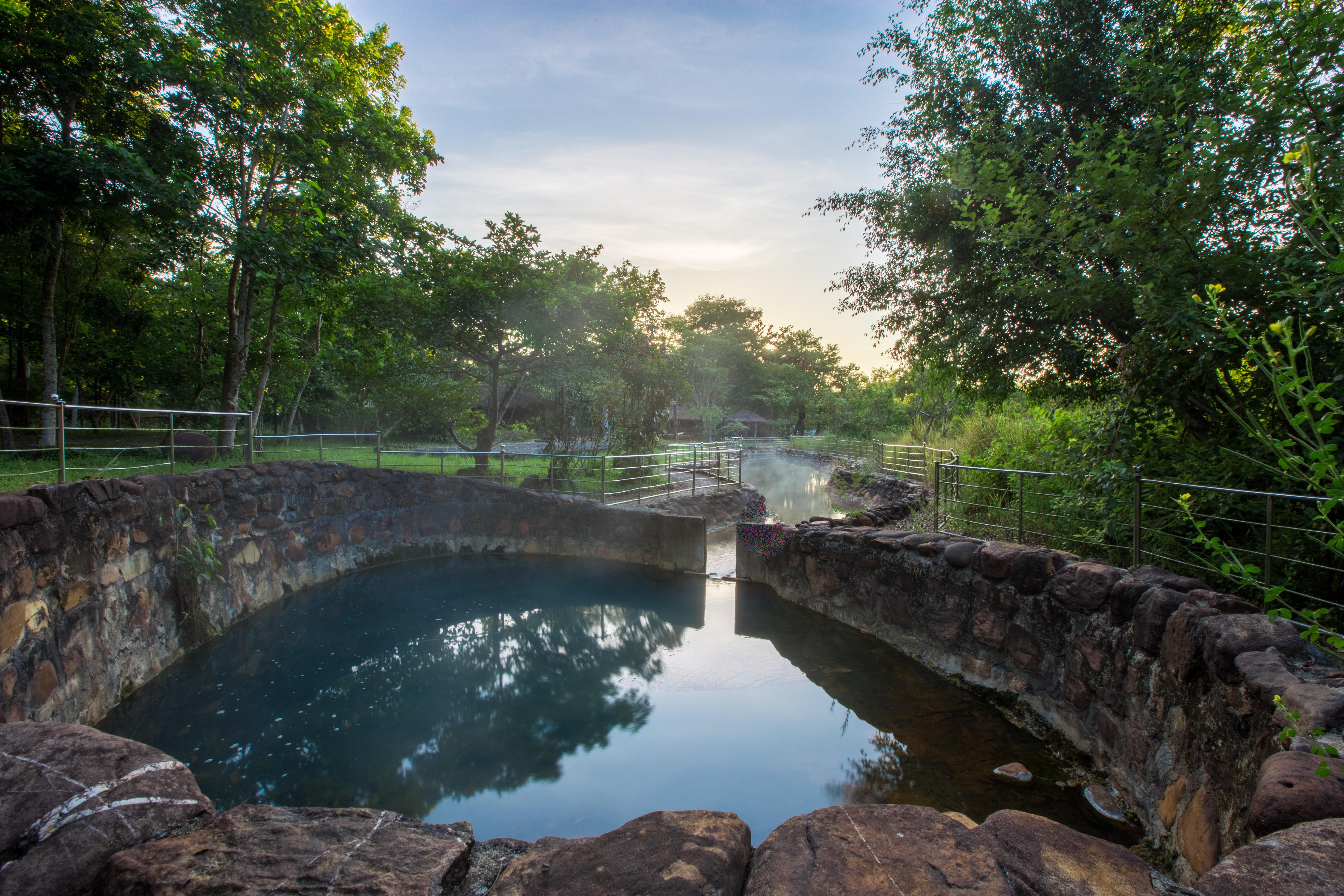 Thanh Tan Hot Springs By Fusion Hue Zewnętrze zdjęcie